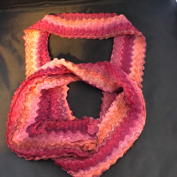 Infinity scarf - Picture 1 of 4